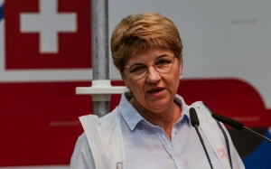 İsveçrənin müdafiə naziri istefa verməyi planlaşdırır 