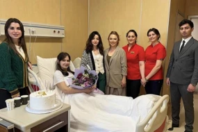 Möcüzə nəticəsində sağ qalan Səlihət 17 yaşını qeyd etdi - VİDEO