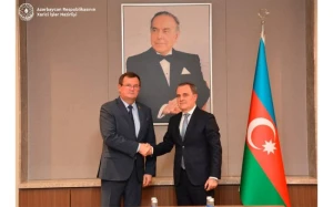 Ceyhun Bayramov Belarus səfiri ilə görüşdü