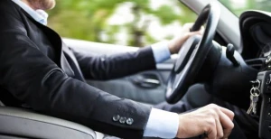 Kişini sürüyərək belə qaçırtdılar - VİDEO