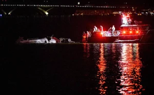 ABŞ-da təyyarənin \"qara qutu\"ları ekspertizaya göndərildi