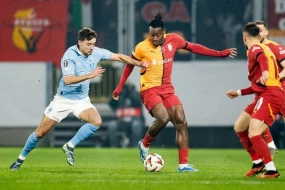 “Qalatasaray”la “Fənər” pley-offda - “Beşiktaş” turniri tərk etdi
