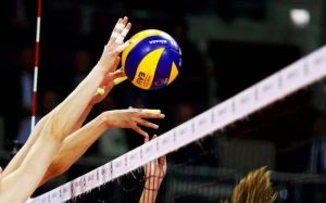 Qadın voleybolçular arasında XIV tura start verildi