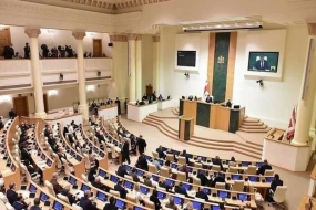 Gürcüstan Parlamenti Xarici Təsir haqqında Qanunu qəbul etdi