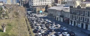 Bəzi yollarda hərəkət sürəti aşağı düşdü