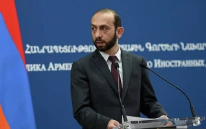 “Ancaq türklərə cavab verirsiniz?” - Erməni jurnalistlər Mirzoyana qarşı