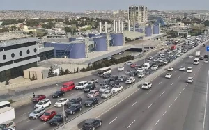 Bakının bu yollarında tıxac var