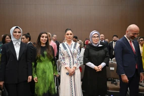 Mehriban Əliyeva Antalyada panel iclasında - FOTOLAR