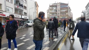 Türkiyədə yenə zəlzələ oldu 