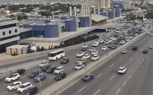 Hazırda bu yollarda tıxac var