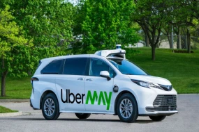 \"Uber\" robot taksilərə keçir  