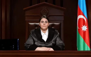 Azərbaycanda məhkəmə sədri özü barədə qərar çıxardı