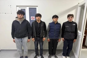 &nbsp;Bakıda motosikletlə \"şou\" göstərən gənclər - ANBAAN GÖRÜNTÜLƏR