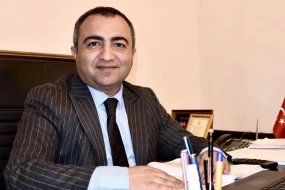 İcra başçısının jurnalist müavini istefa verdi