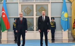 İlham Əliyev Tokayevə zəng etdi
