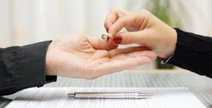 Gənc ailələrin boşanma səbəbləri nədir? - SORĞU