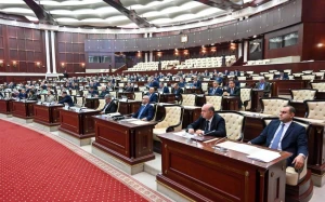 Parlamentin növbəti iclası - Tarix və gündəlik