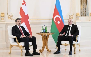 İlham Əliyev Kavelaşvilini təbrik etdi