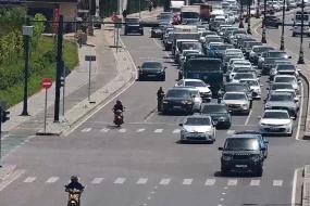 8 Noyabr prospektində qəza - Yolda tıxac yarandı