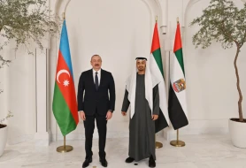 İlham Əliyev BƏƏ Prezidentinə zəng etdi