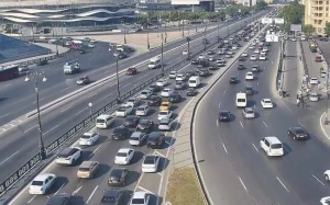 Bakının bir sıra yollarında tıxac var – SİYAHI