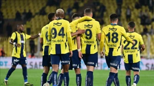 \"Fənərbaxça\" ulduz futbolçunu göndərdi