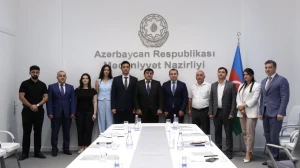 Mədəniyyət Hüququ üzrə magistrantların sertifikatlar verildi - FOTOLAR