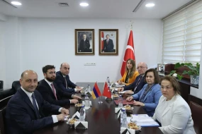 Türkiyə-Ermənistan müzakirələri keçirildi