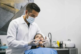 İnternetdən öyrəndikləri ilə diş çəkib müalicə etdi -&nbsp;Saxtakar stomatoloq iş başında tutuldu