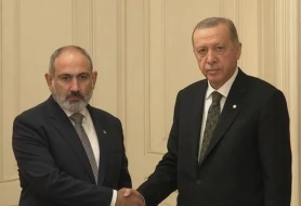 Ərdoğanla Paşinyan arasında görüş başladı