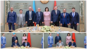 Belarus Parlamentinin sədri Forum iştirakçılarını qəbul etdi - FOTOLAR