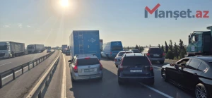 Bakı–Qazax yolunda AĞIR QƏZA: \"TIR\" aşdı, yol bağlandı -&nbsp;FOTO/VİDEO - YENİLƏNİB