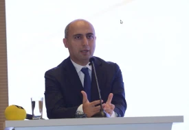 \"Qışqırmaqla problem həll edilmir\" - Nazir