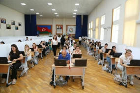 İmtahanda yüksək bal toplayan müəllim - “Öz üzərində işləyən keçir”