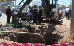 Bakıda kanalizasiyaya düşən gəncin meyiti tapıldı