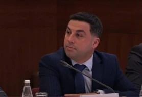 \"Rusiya ölkədə kişi tapılmadığı bu vaxta əsl azərbaycanlı kişilərin qayğısına qalmalıdır\" - Əli Vəliyev