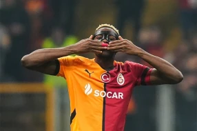 \"Qalatasaray\" Osimhen transferində 75 milyonluq rəqiblə üz-üzə