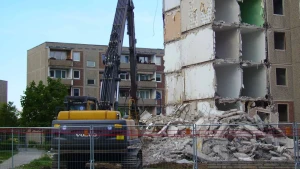 Bakıda bu binaların söküntüsünə başlanılır