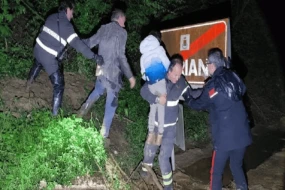 Ata 2 uşağını illərdir daxmada gizlətdi - SƏBƏB