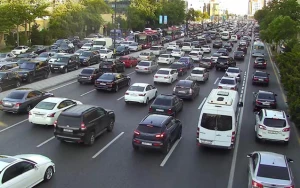 Paytaxtın 14 küçəsində tıxac var - Sürücülərin nəzərinə