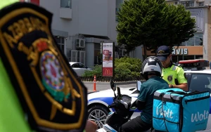 Polis ikitəkərli nəqliyyat sürücülərini maarifləndirir - FOTO/VİDEO