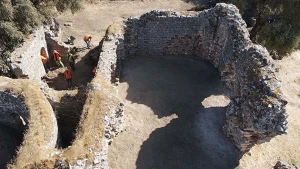 Bizans dövrünə aid məzarlar tapıldı