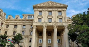 XİN Monteneqronu təbrik etdi