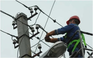 “Azərişıq” ASC&nbsp; bu kəndlərdə elektrik təsərrüfatını yeniləyir&nbsp;