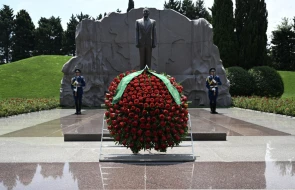 Qurbanqulu Berdiməhəmmədov Fəxri xiyabanda