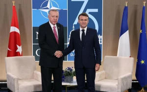 Ərdoğan Makronla telefonla danışdı