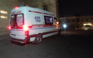Təcili tibbi yardım avtomobili qəzaya uğradı - FOTO