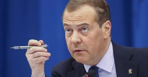 \"Bu müharibəyə doğru addımdır\" - Medvedev