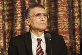 Əziz Sancar Şimali Kipr Türk Respublikası vətəndaşı oldu