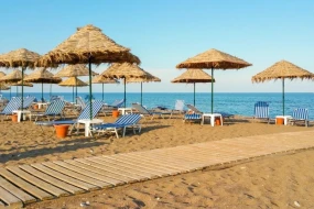 Sabah çimərliyə gedənlərin NƏZƏRİNƏ